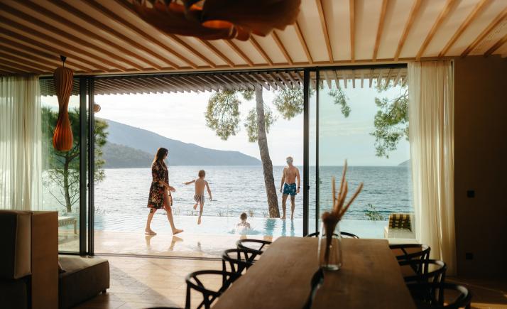 Family Villa Escape